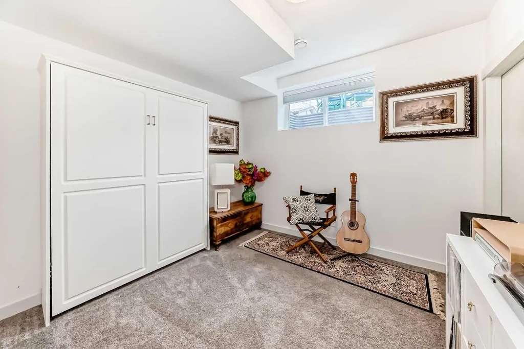 1048 Regal Crescent NE Calgary AB T2E5H1