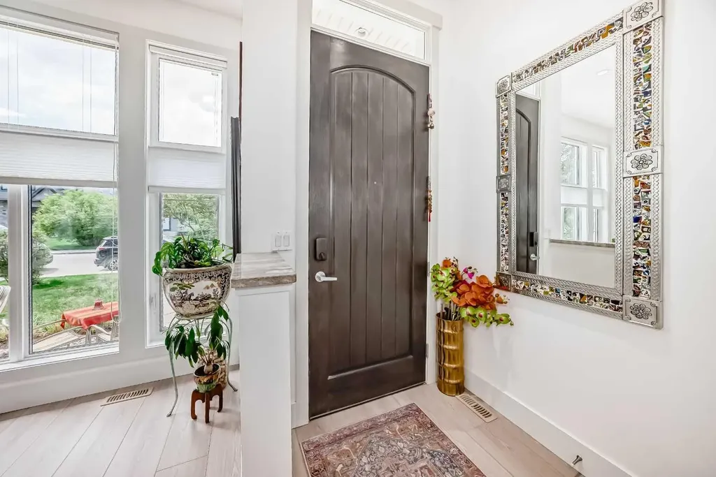 1048 Regal Crescent NE Calgary AB T2E5H1