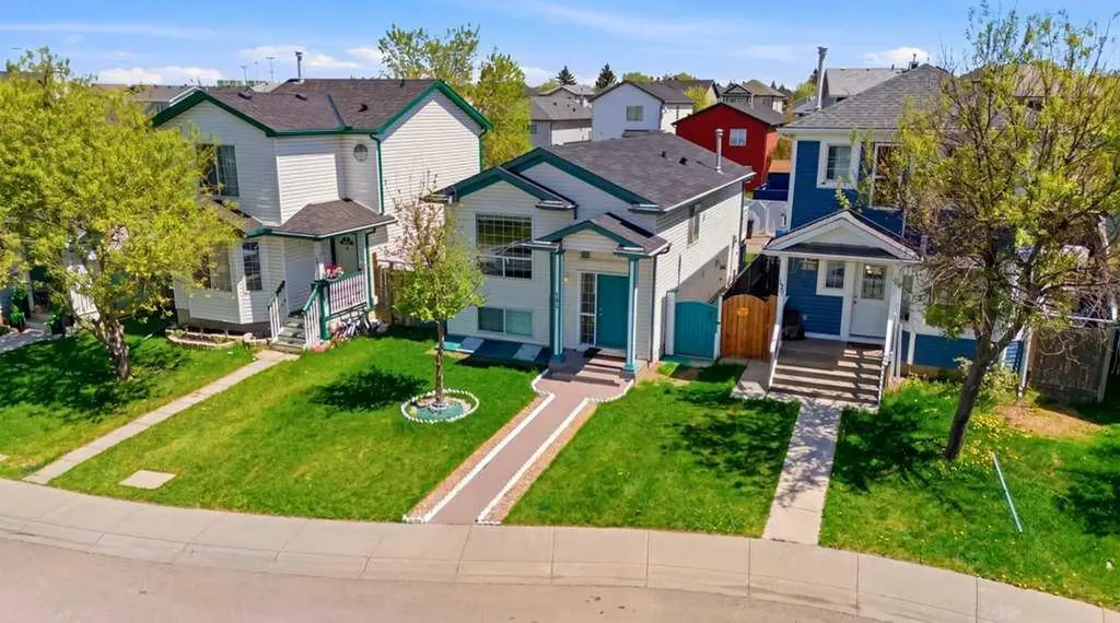 141 Martin Crossing Crescent NE Calgary AB T3J3S9