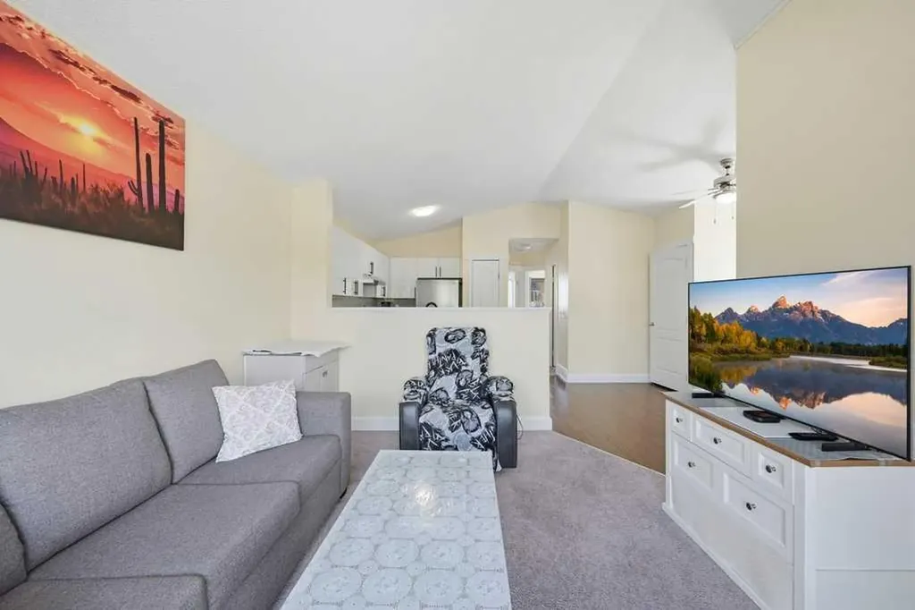 141 Martin Crossing Crescent NE Calgary AB T3J3S9