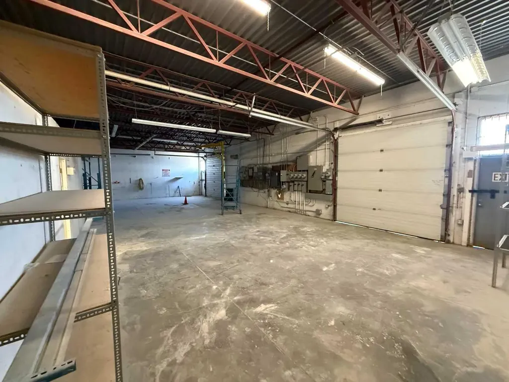 1710 31 Street N Lethbridge AB T1H5H1
