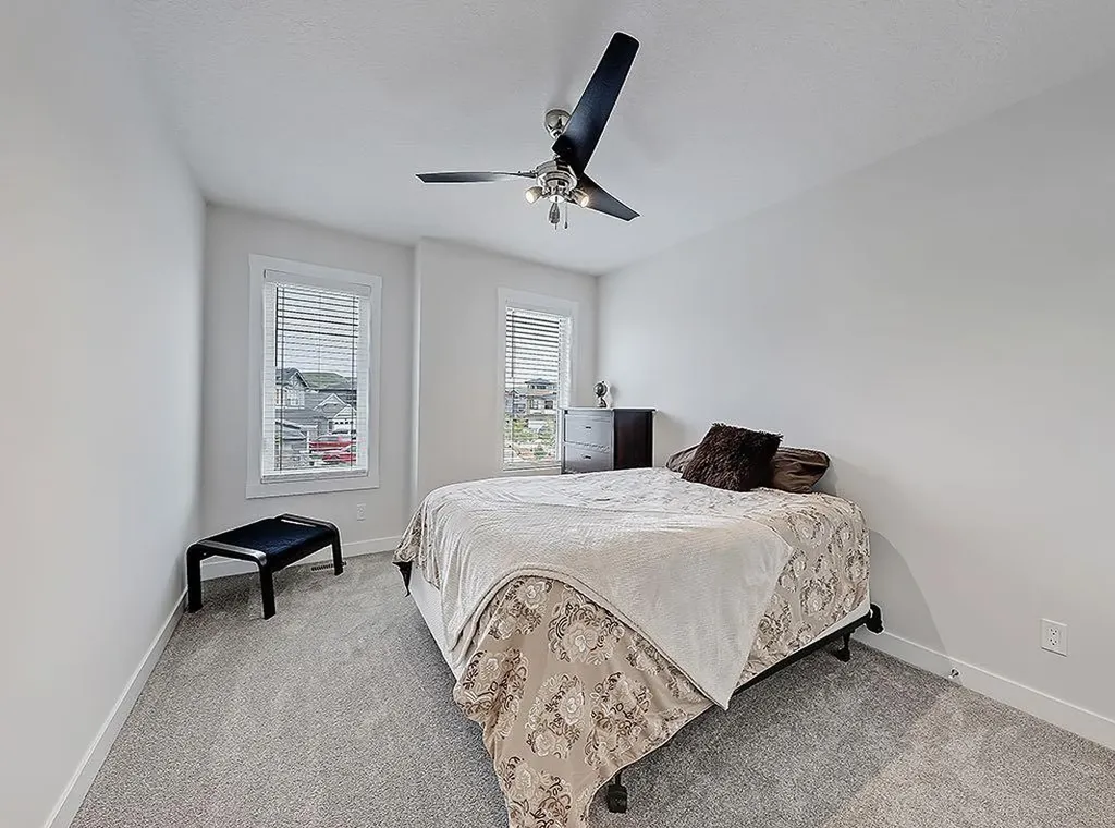 548 Cranbrook Gardens SE Calgary AB T3M 3N5