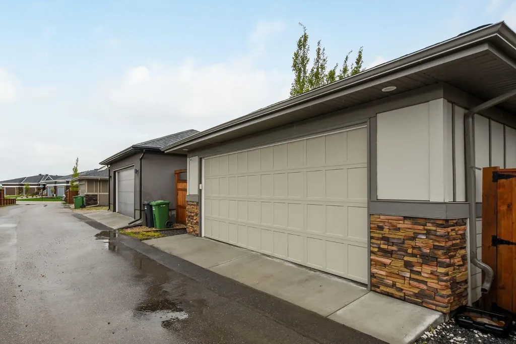 30 Yarrow Gate Rural Rocky View County AB T3Z 0C8