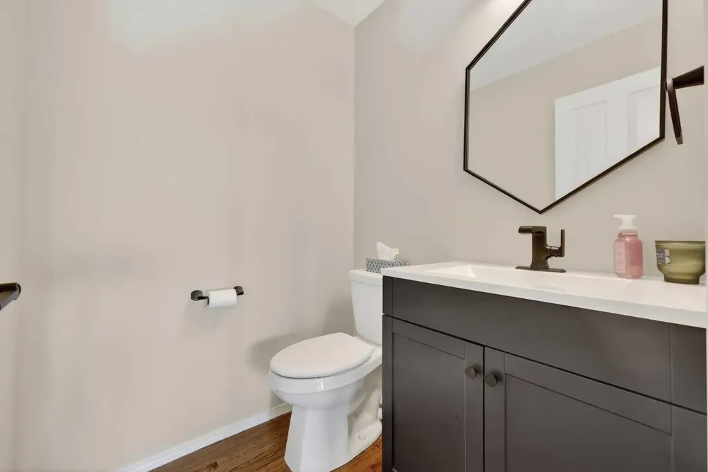 11212 Valley Ridge Drive NW Calgary AB T3B 5L8