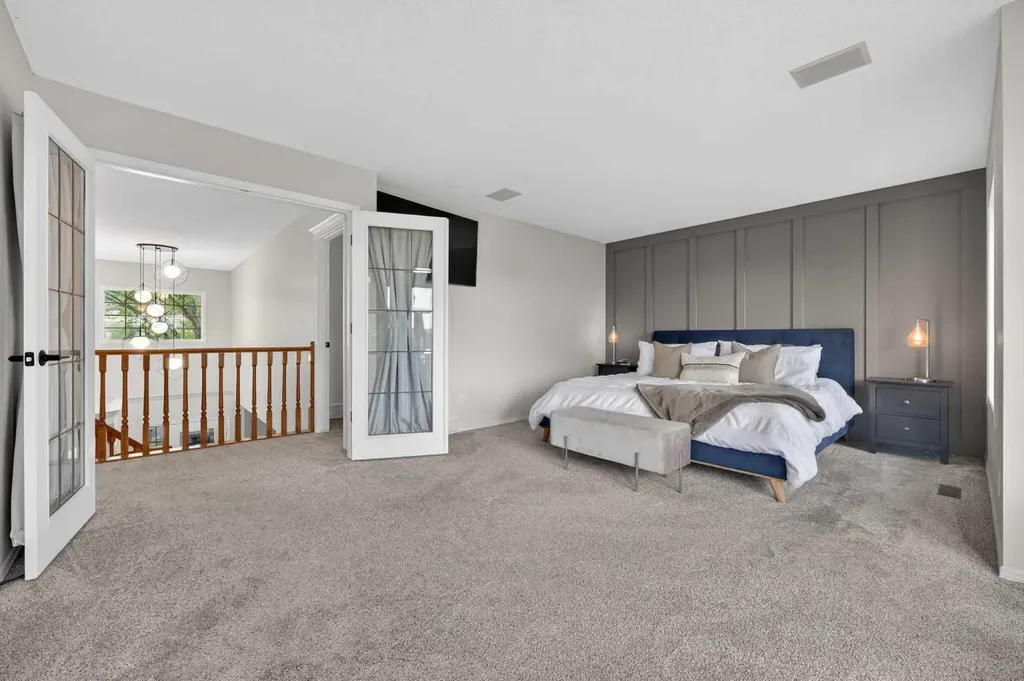 11212 Valley Ridge Drive NW Calgary AB T3B 5L8