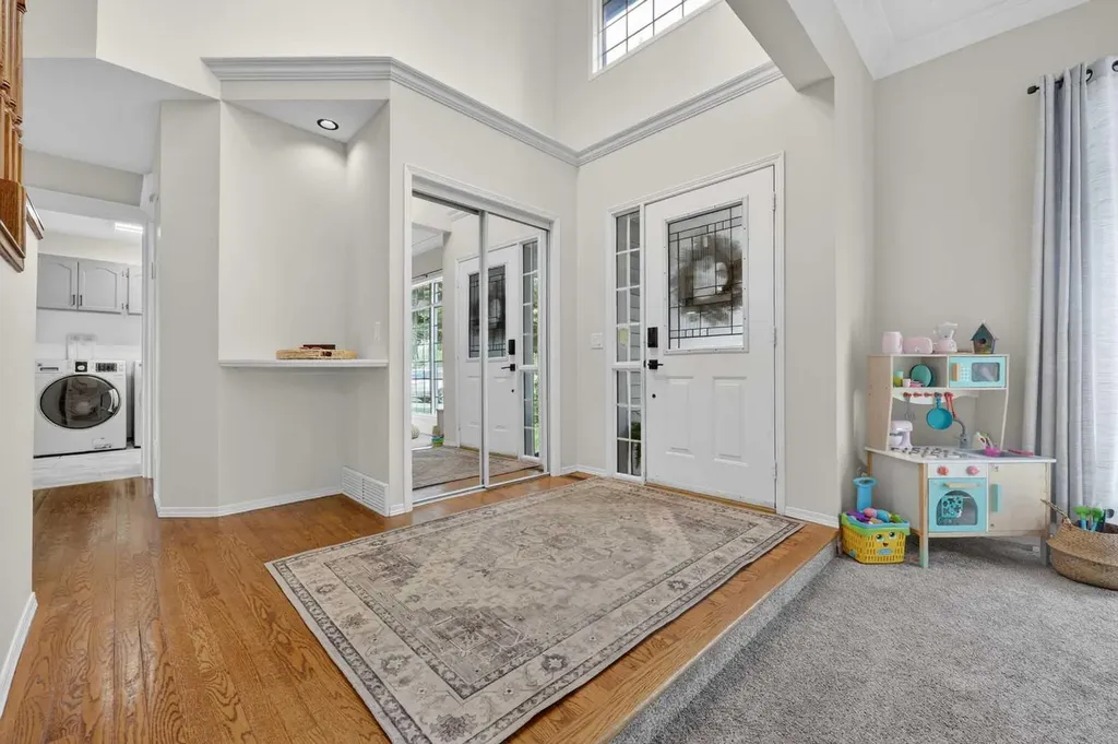 11212 Valley Ridge Drive NW Calgary AB T3B 5L8