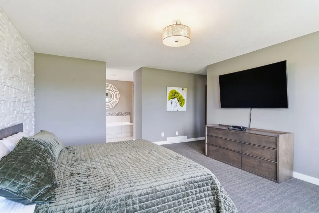 248 Aspenmere Circle Chestermere AB T1X 0T6