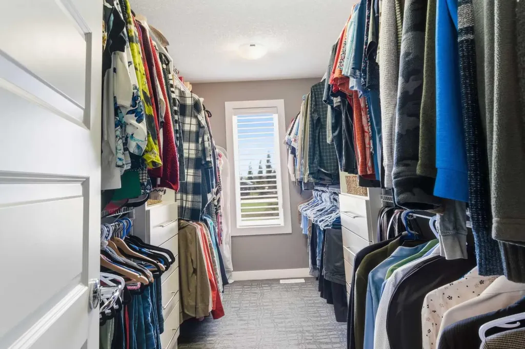 248 Aspenmere Circle Chestermere AB T1X 0T6
