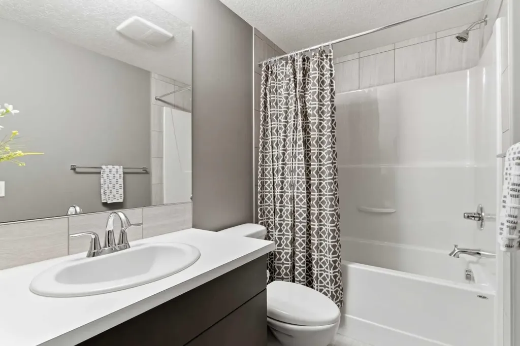 248 Aspenmere Circle Chestermere AB T1X 0T6