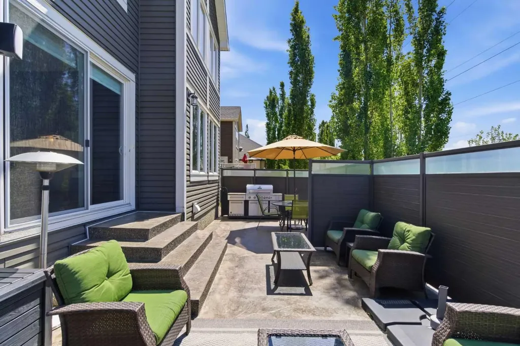 248 Aspenmere Circle Chestermere AB T1X 0T6