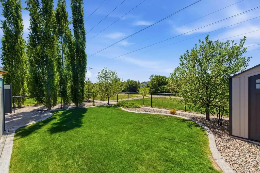 248 Aspenmere Circle Chestermere AB T1X 0T6