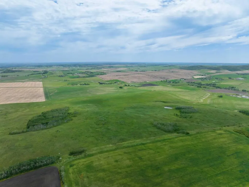 96 Street W Rural Foothills County AB T1S 3K4