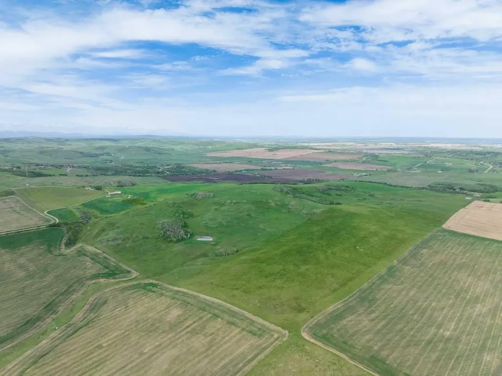 96 Street W Rural Foothills County AB T1S 3K4