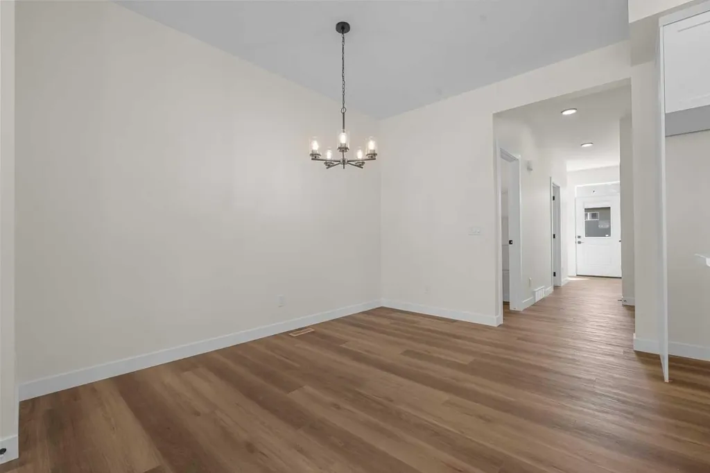 568 Buffaloberry Manor SE Calgary AB T3M3Z1