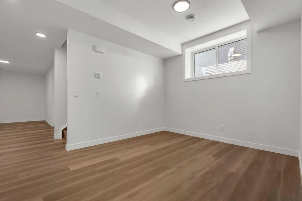 568 Buffaloberry Manor SE Calgary AB T3M3Z1