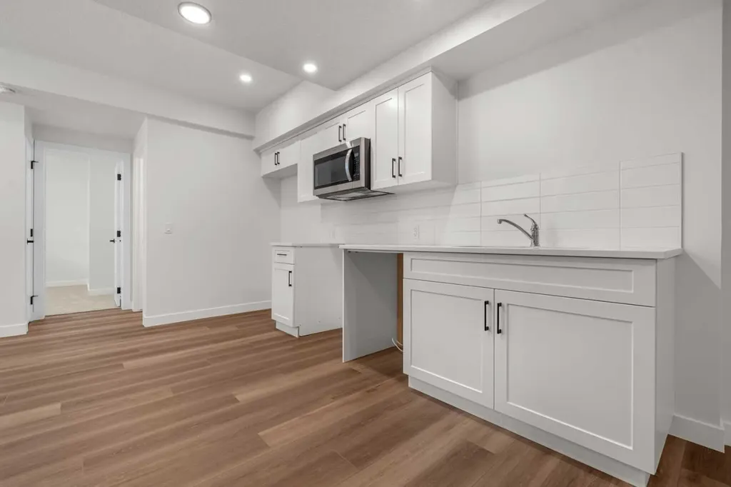 568 Buffaloberry Manor SE Calgary AB T3M3Z1