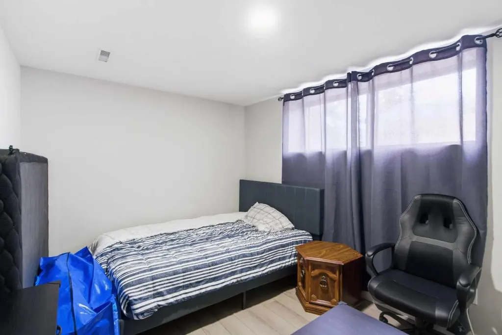 3811 14 Avenue NE Calgary AB T2A4A5