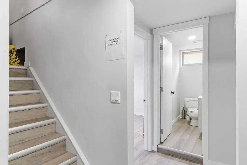 3811 14 Avenue NE Calgary AB T2A4A5