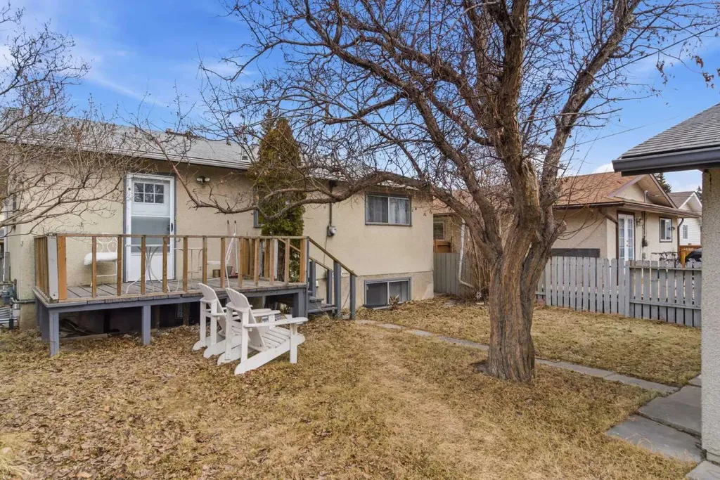 3811 14 Avenue NE Calgary AB T2A4A5