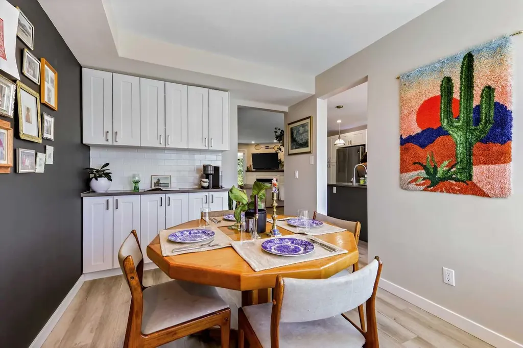 109 Coachway Lane SW Calgary AB T3H 2V9