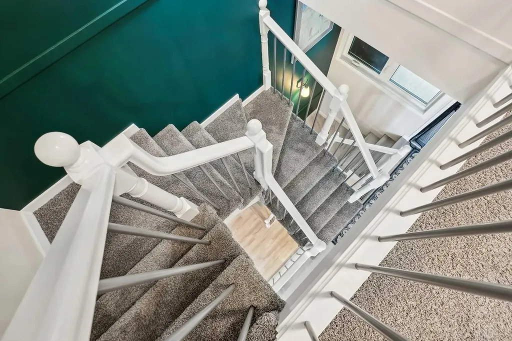 109 Coachway Lane SW Calgary AB T3H 2V9