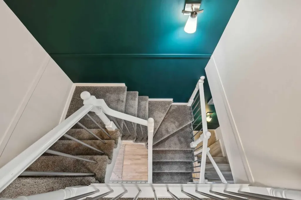 109 Coachway Lane SW Calgary AB T3H 2V9
