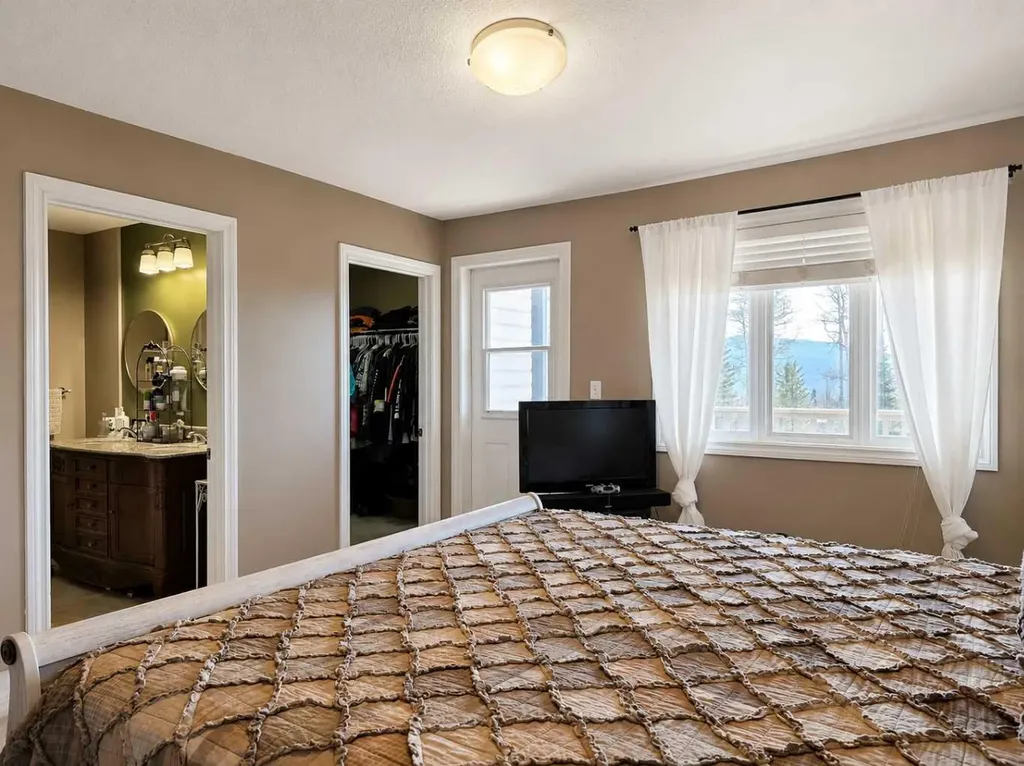 114 Moberly Road Grande Cache AB T0E0Y0