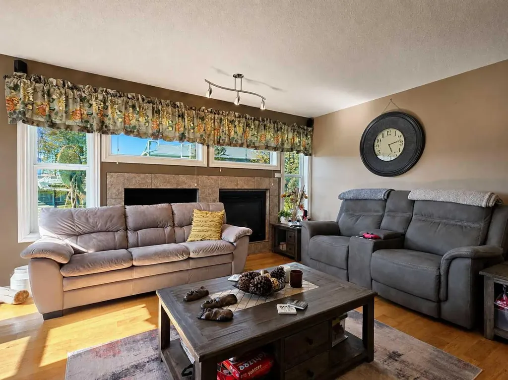 114 Moberly Road Grande Cache AB T0E0Y0