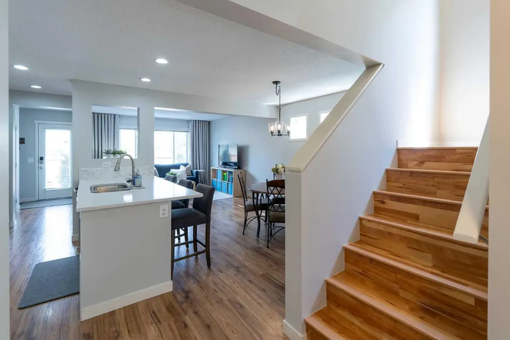 24 Copperpond Road SE Calgary AB T2Z 0L7