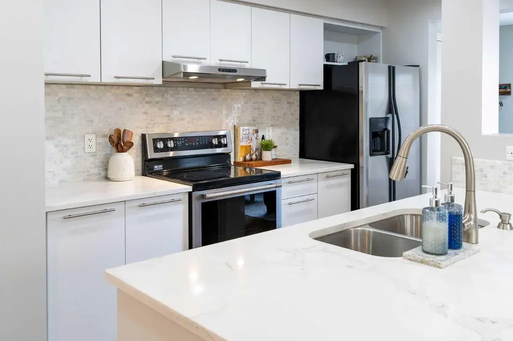 24 Copperpond Road SE Calgary AB T2Z 0L7