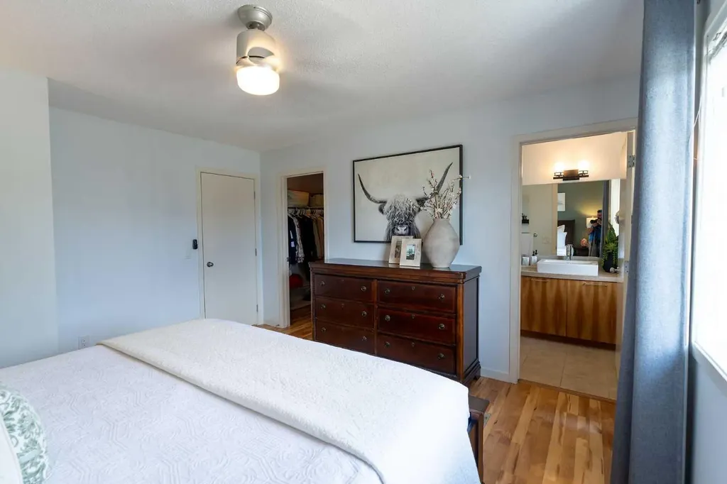24 Copperpond Road SE Calgary AB T2Z 0L7