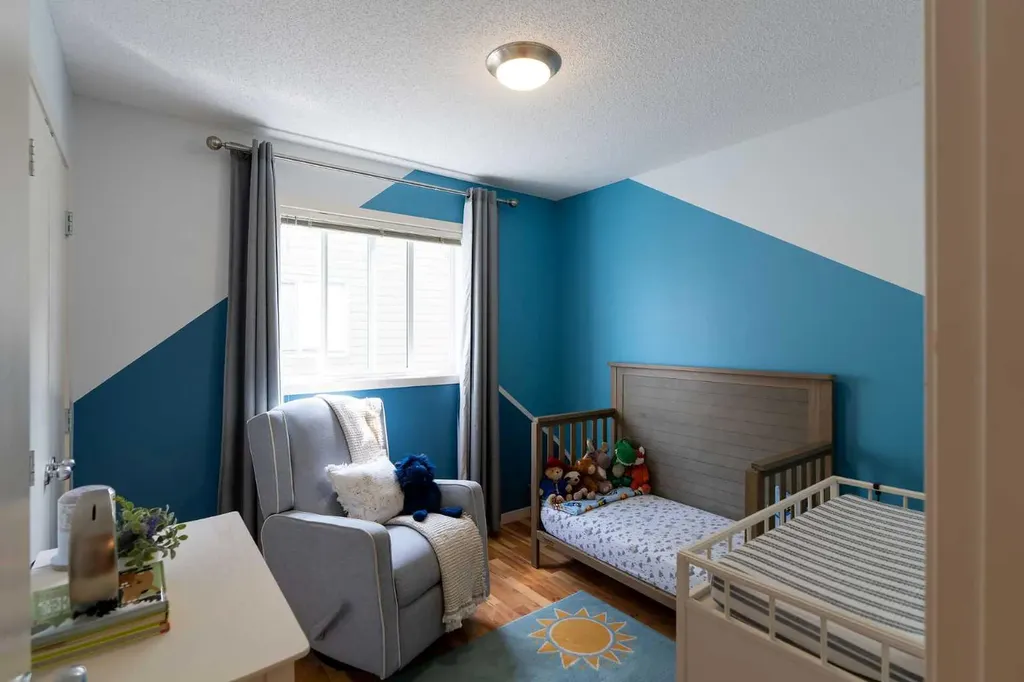 24 Copperpond Road SE Calgary AB T2Z 0L7