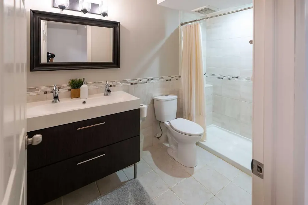 24 Copperpond Road SE Calgary AB T2Z 0L7