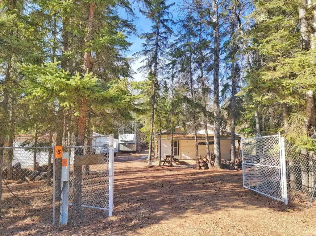 3252 Lake View Drive Calling Lake AB T0H 0G0