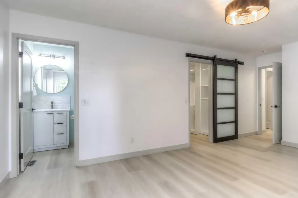 81 Coventry Circle NE Calgary AB T3K 4Y8