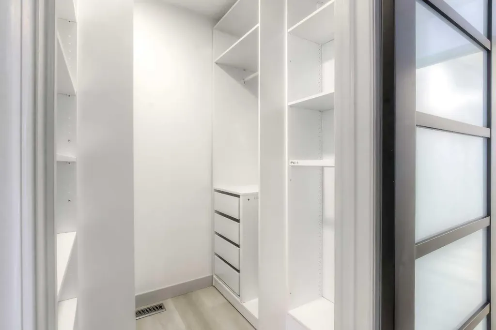 81 Coventry Circle NE Calgary AB T3K 4Y8