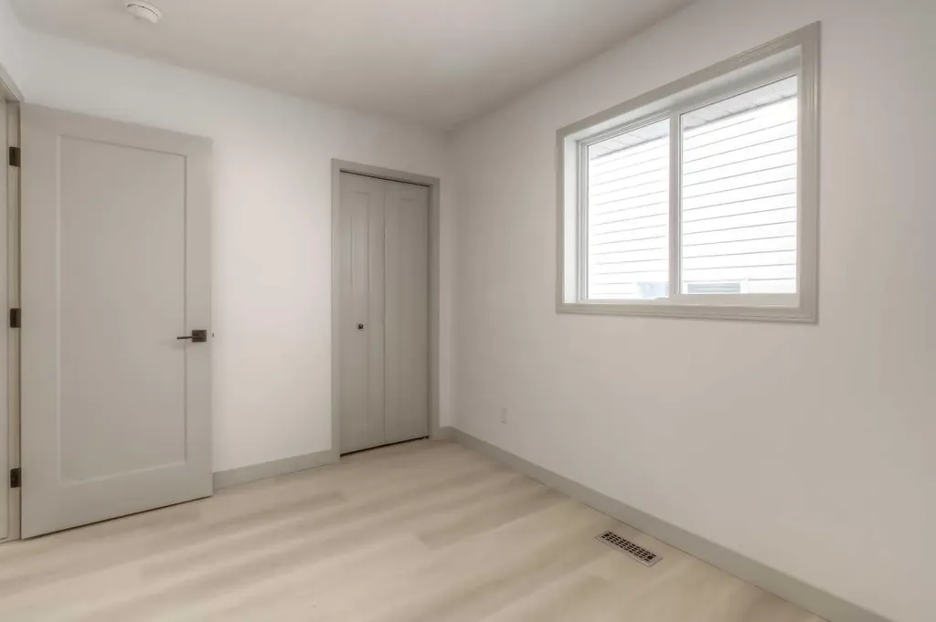 81 Coventry Circle NE Calgary AB T3K 4Y8