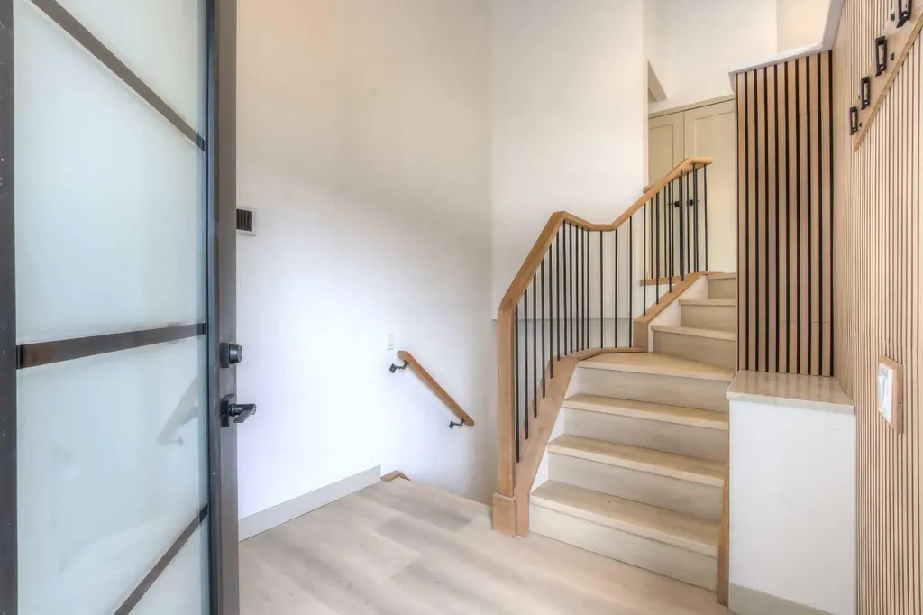 81 Coventry Circle NE Calgary AB T3K 4Y8