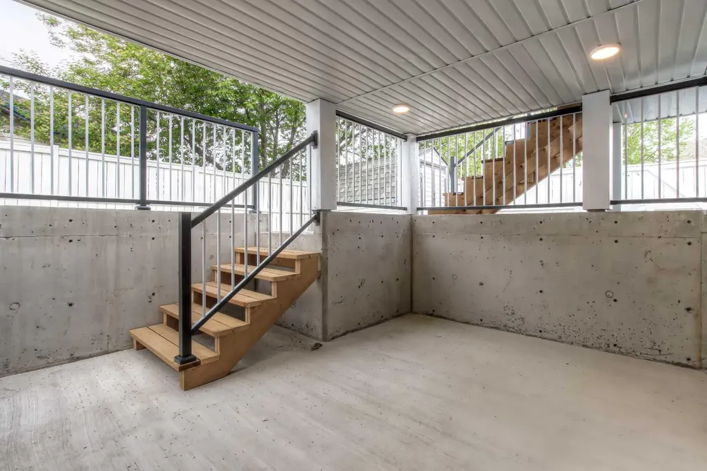 81 Coventry Circle NE Calgary AB T3K 4Y8