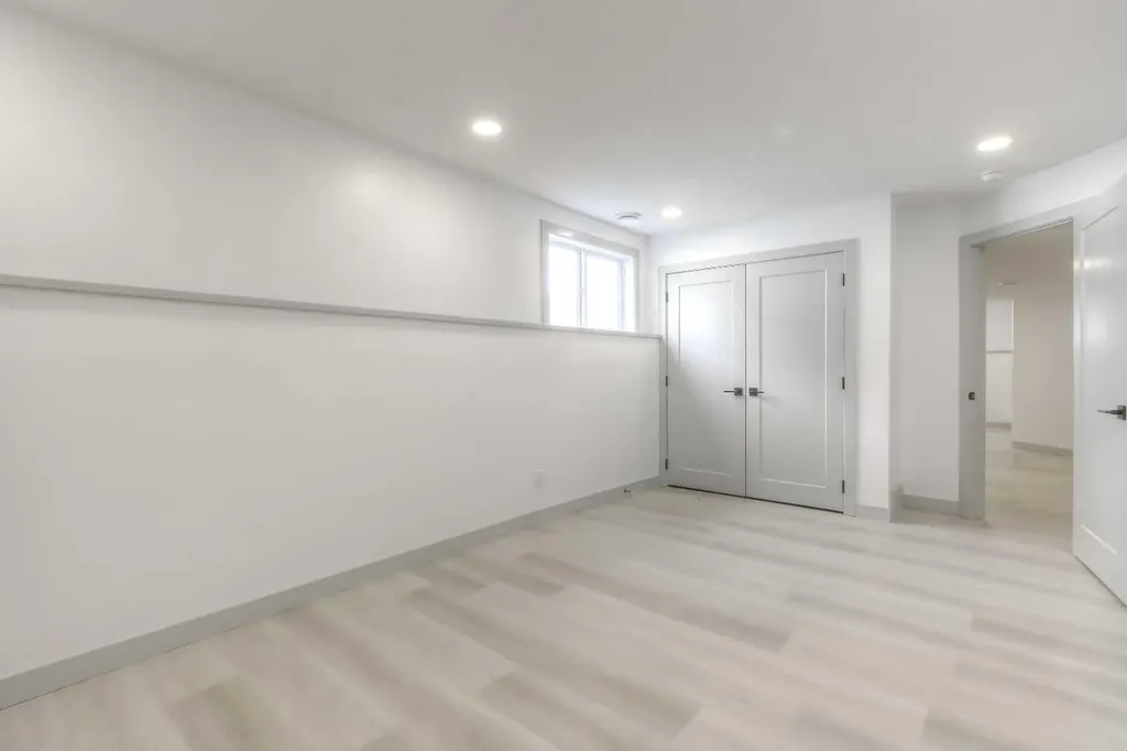 81 Coventry Circle NE Calgary AB T3K 4Y8