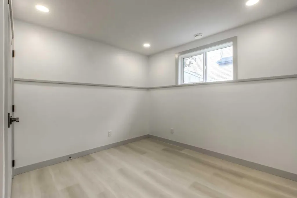 81 Coventry Circle NE Calgary AB T3K 4Y8