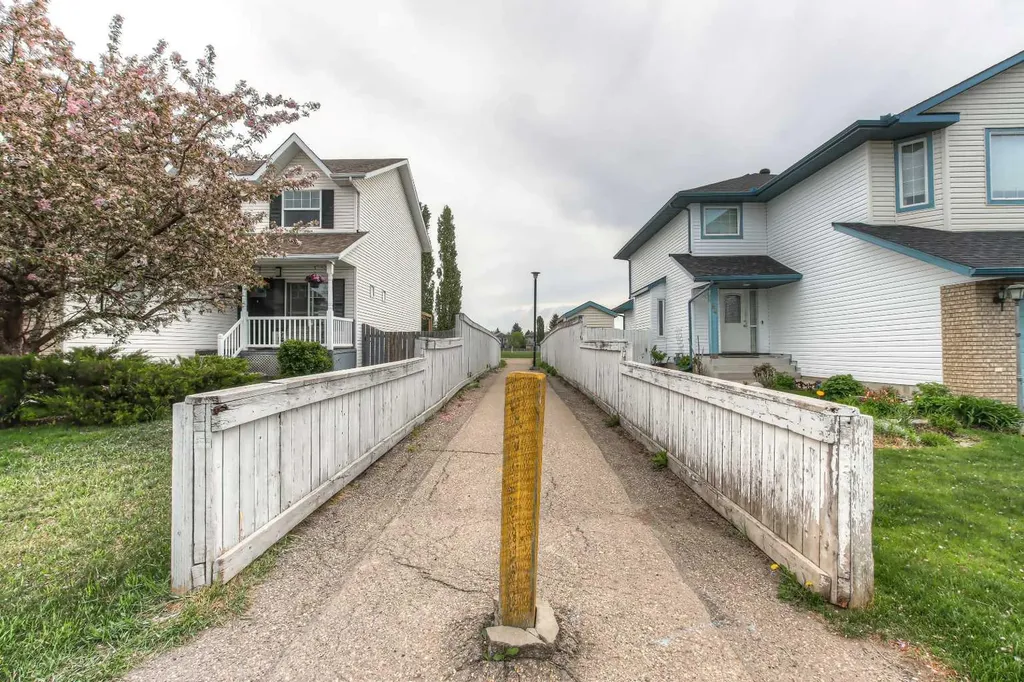 81 Coventry Circle NE Calgary AB T3K 4Y8