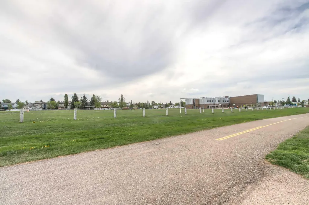 81 Coventry Circle NE Calgary AB T3K 4Y8