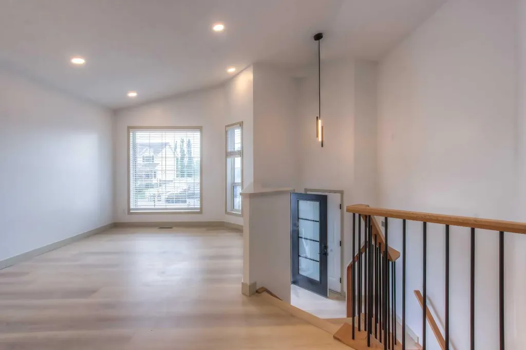 81 Coventry Circle NE Calgary AB T3K 4Y8