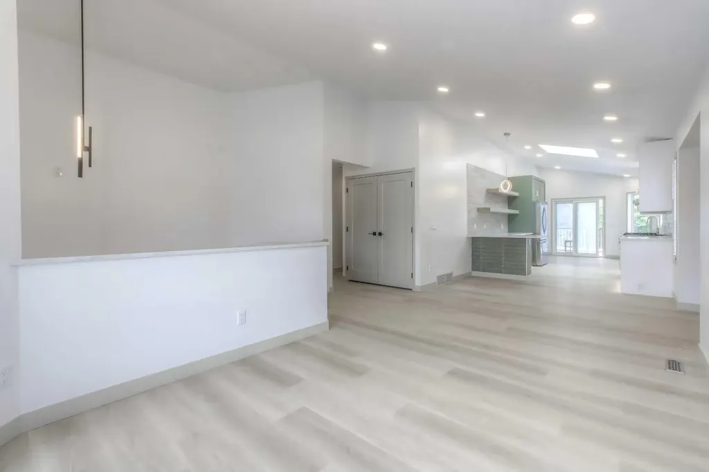 81 Coventry Circle NE Calgary AB T3K 4Y8