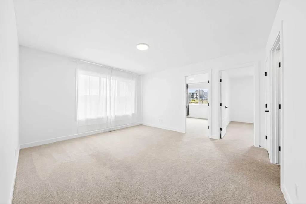 264 Edith Place NW Calgary AB T3R 2E1