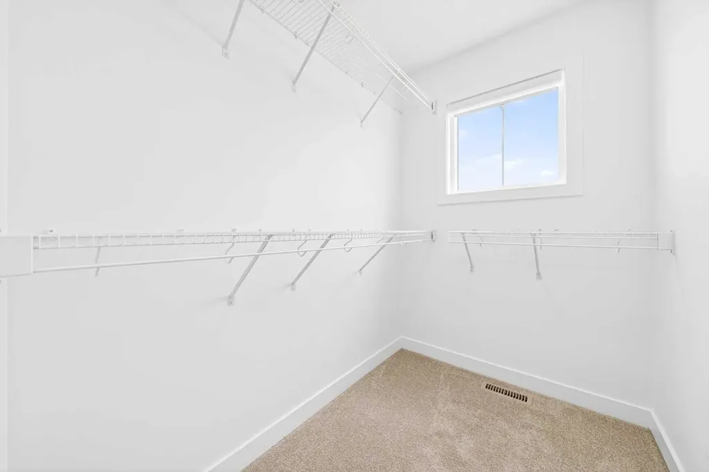 264 Edith Place NW Calgary AB T3R 2E1