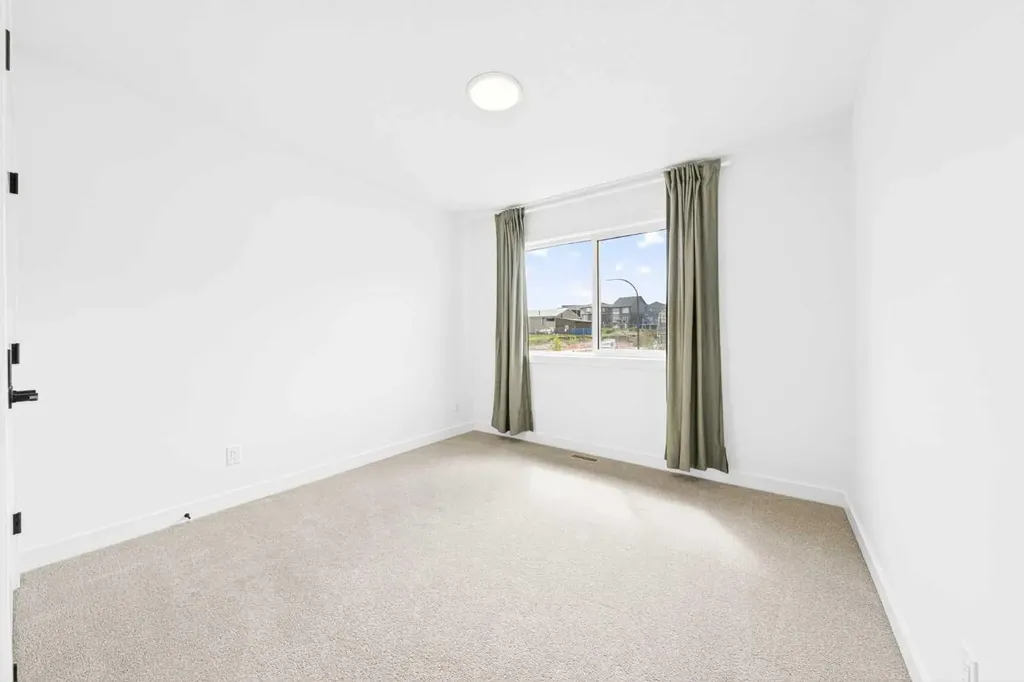 264 Edith Place NW Calgary AB T3R 2E1