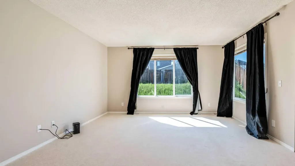23 Taralake Road NE Calgary AB T3J 0B1
