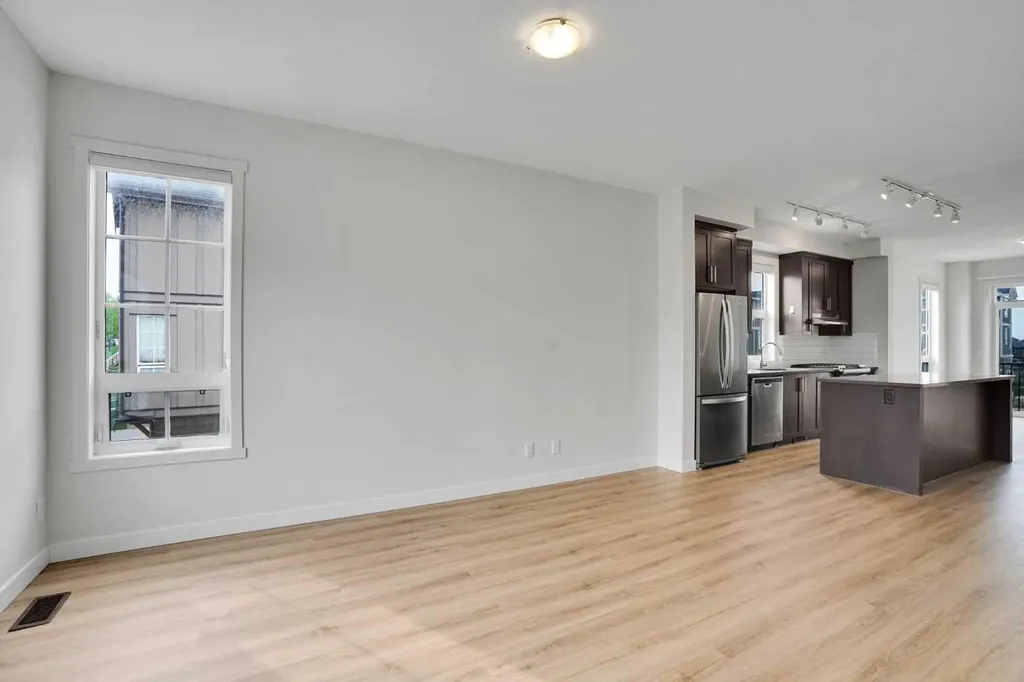 986 Sherwood Boulevard NW Calgary AB T3R 0V3